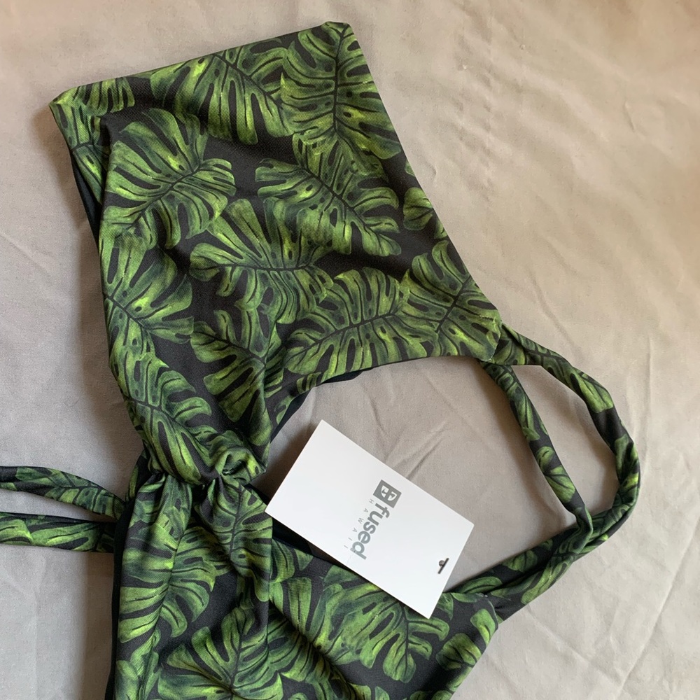 Fused Hawaii MONSTERA KOHANAIKI BIKINI TOP XL